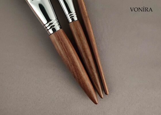 แปรงเขียนคิ้วขนสัตว์ธรรมชาติ ด้ามไม้ดำอีโบนี Vonira Custom Wholesale